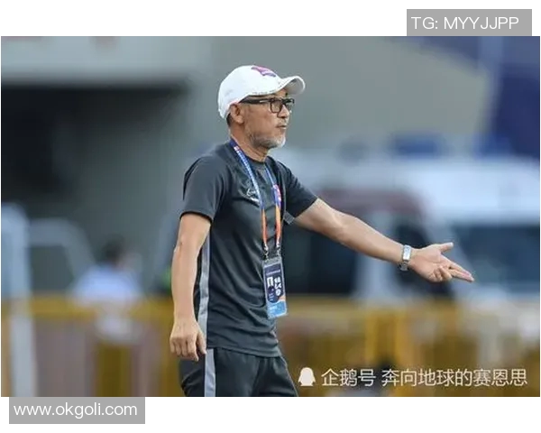 重庆篮球队边路渗透战术解析与实战应用研究